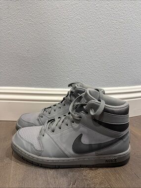 Nike Men’s Sneaker